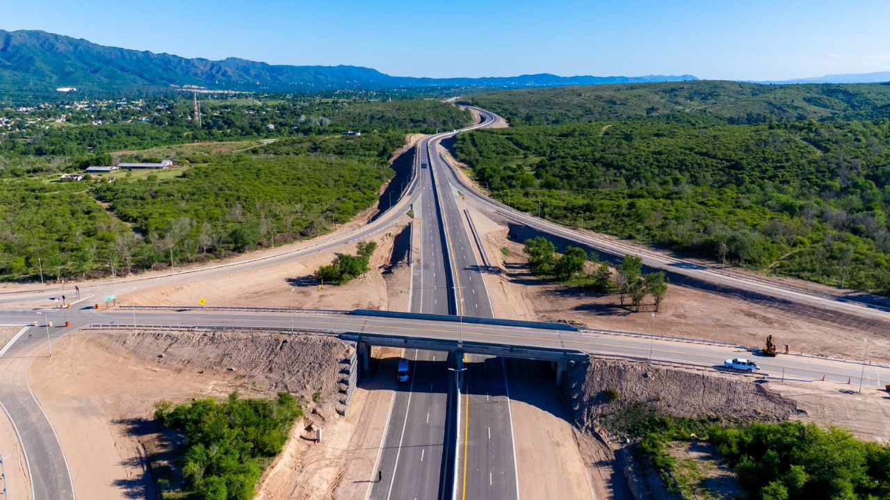 Privatización de Rutas: El Gobierno avanza con la licitación de la "Ruta del Mercosur" y más de 700 km de Autopistas | Interborders