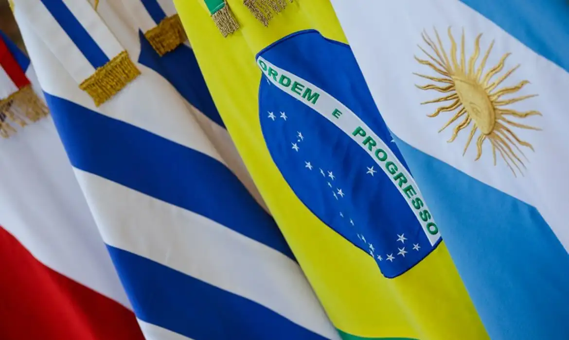 El Mercosur apuesta por modernizar pasos fronterizos y agilizar la logística regional | Interborders