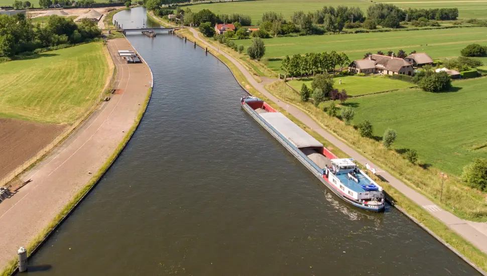 Boom de insumos y alerta fluvial: Paraguay entre auge industrial y riesgos logísticos | Interborders